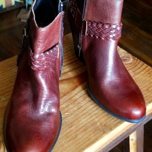 B.O.C born ankle boots